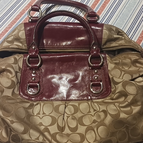 Authentic Coach Sabrina satchel in patent leather and satin canvas - Picture 2 of 14
